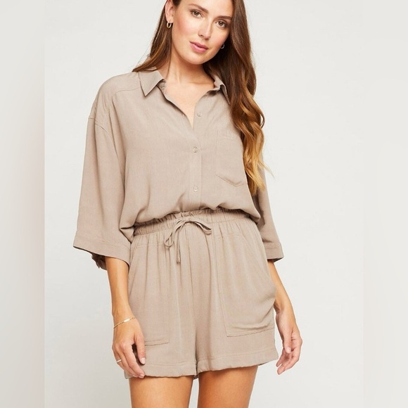 GENTLE FAWN | relaxed short sleeve | size xs - Picture 1 of 5